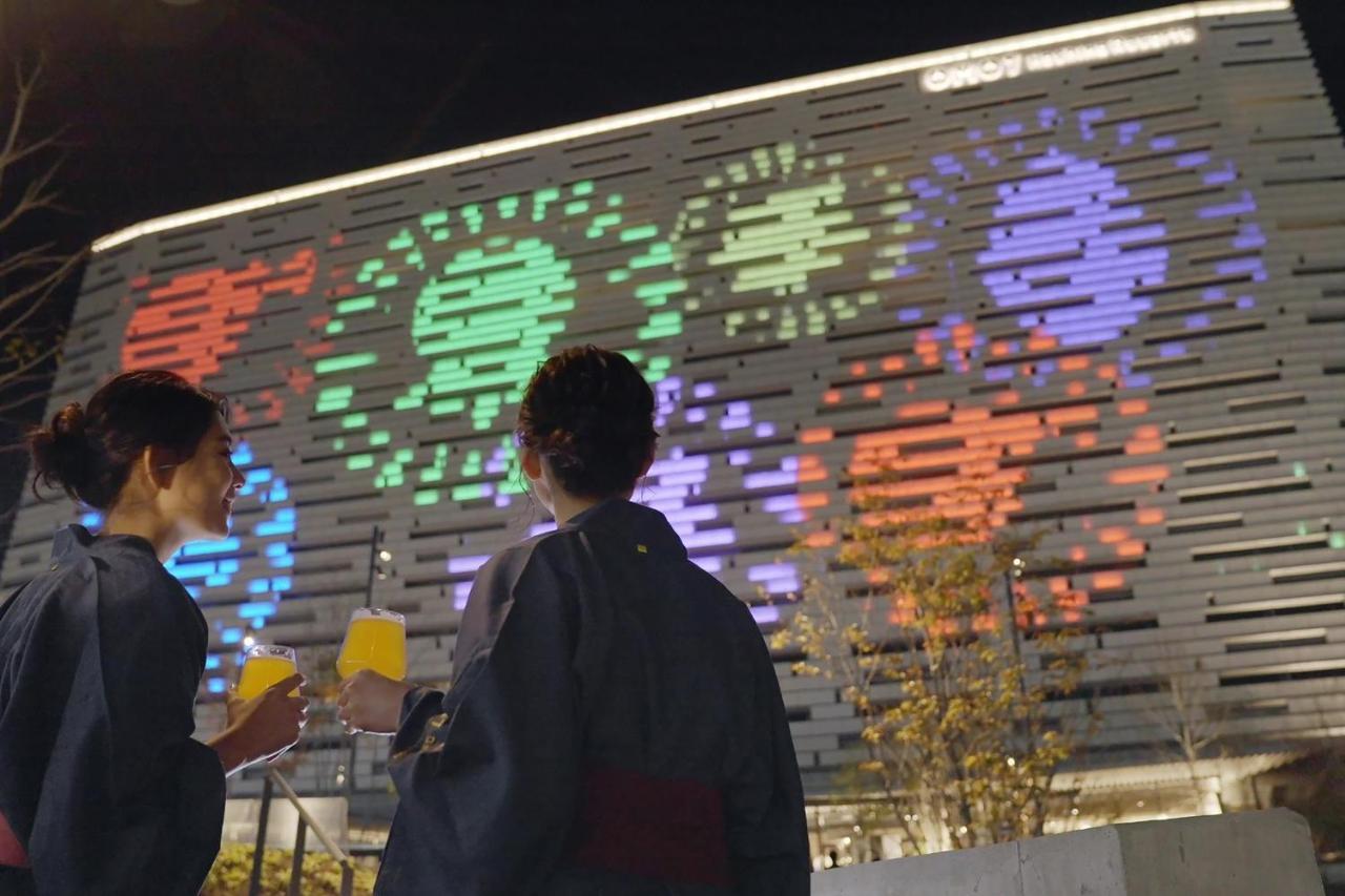 Omo7 Osaka By Hoshino Resorts Extérieur photo The facade of the museum at night